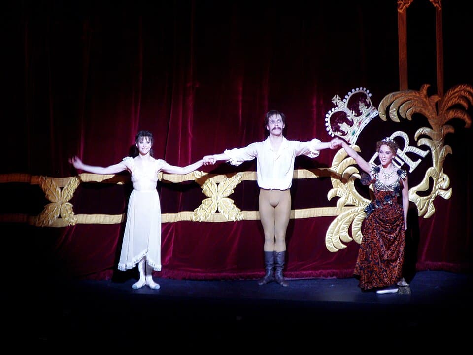 Alina Cojocaru, Johan Kobborg and Laura Morera in Mayerling, Royal Ballet