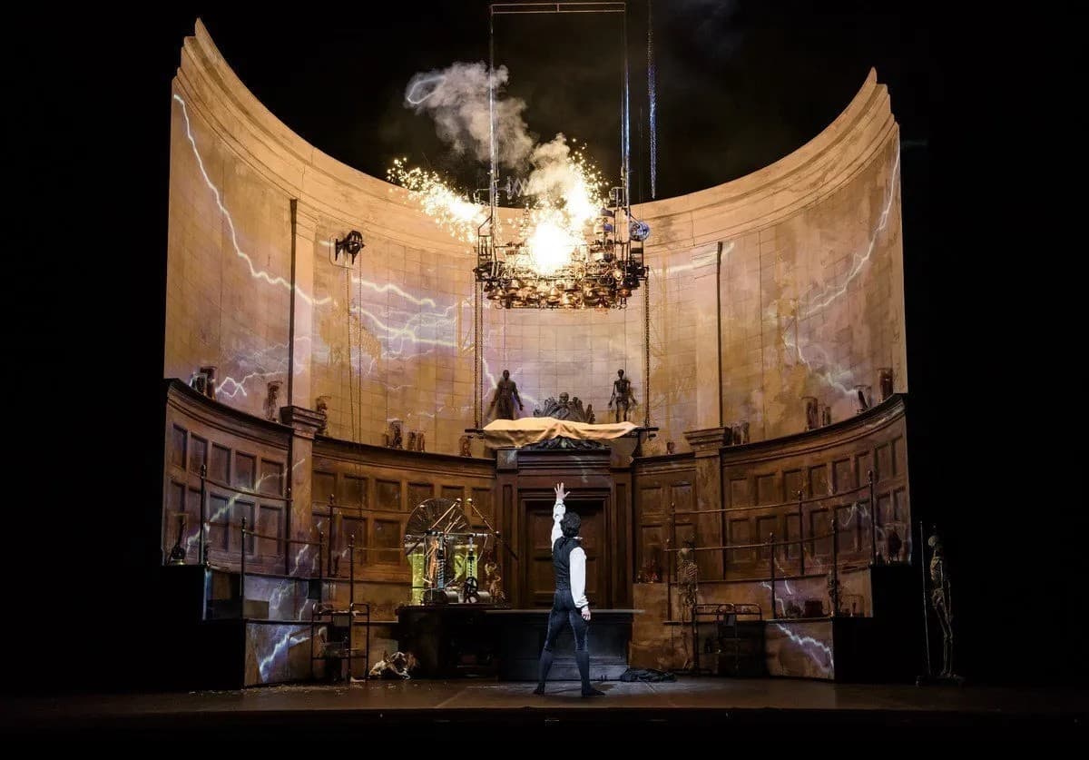 Federico Bonelli as Victor Frankenstein in Liam Scarlett's Frankenstein, The Royal Ballet